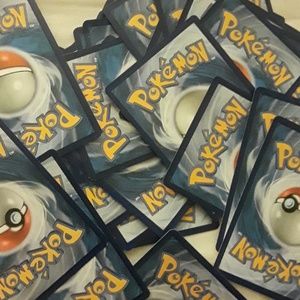 5 POKEMON CARDS